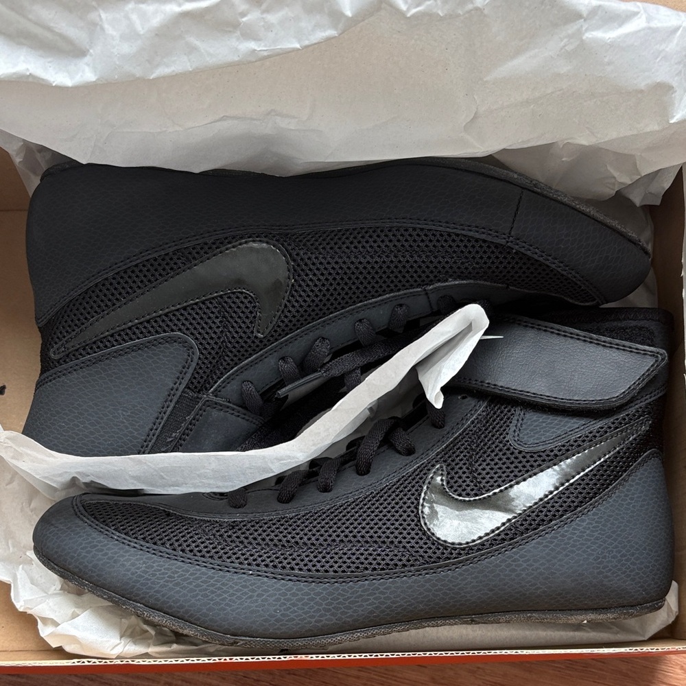 Nike Black Speedsweep VII Mesh Boxing High-Top Shoes Men’s size 7 in box.